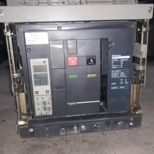 Nw32H1 Merlin Gerin / Schneider / Square D Masterpact Nw Breaker 3200A Acb 3P